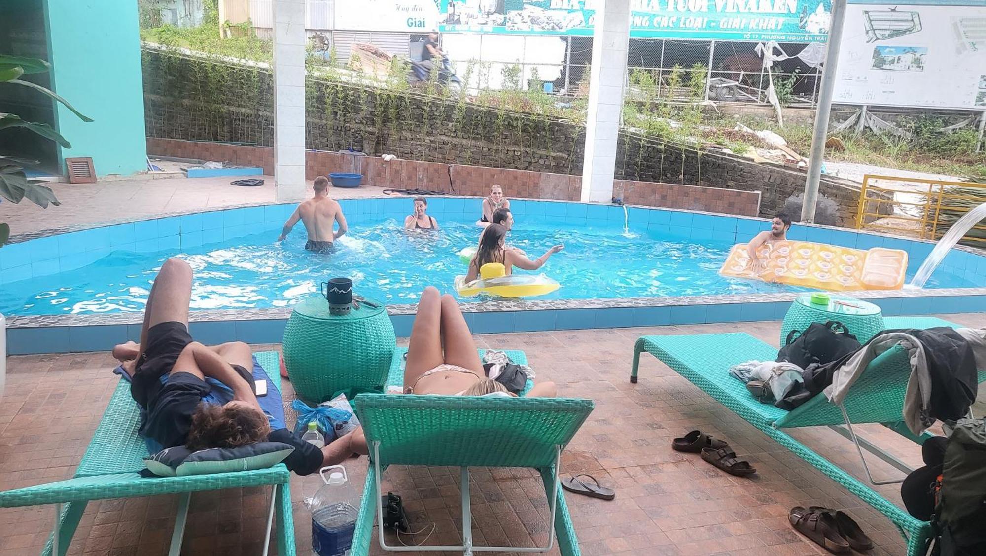 Ha Giang Lotus Hostel Motorbikes Tours 外观 照片