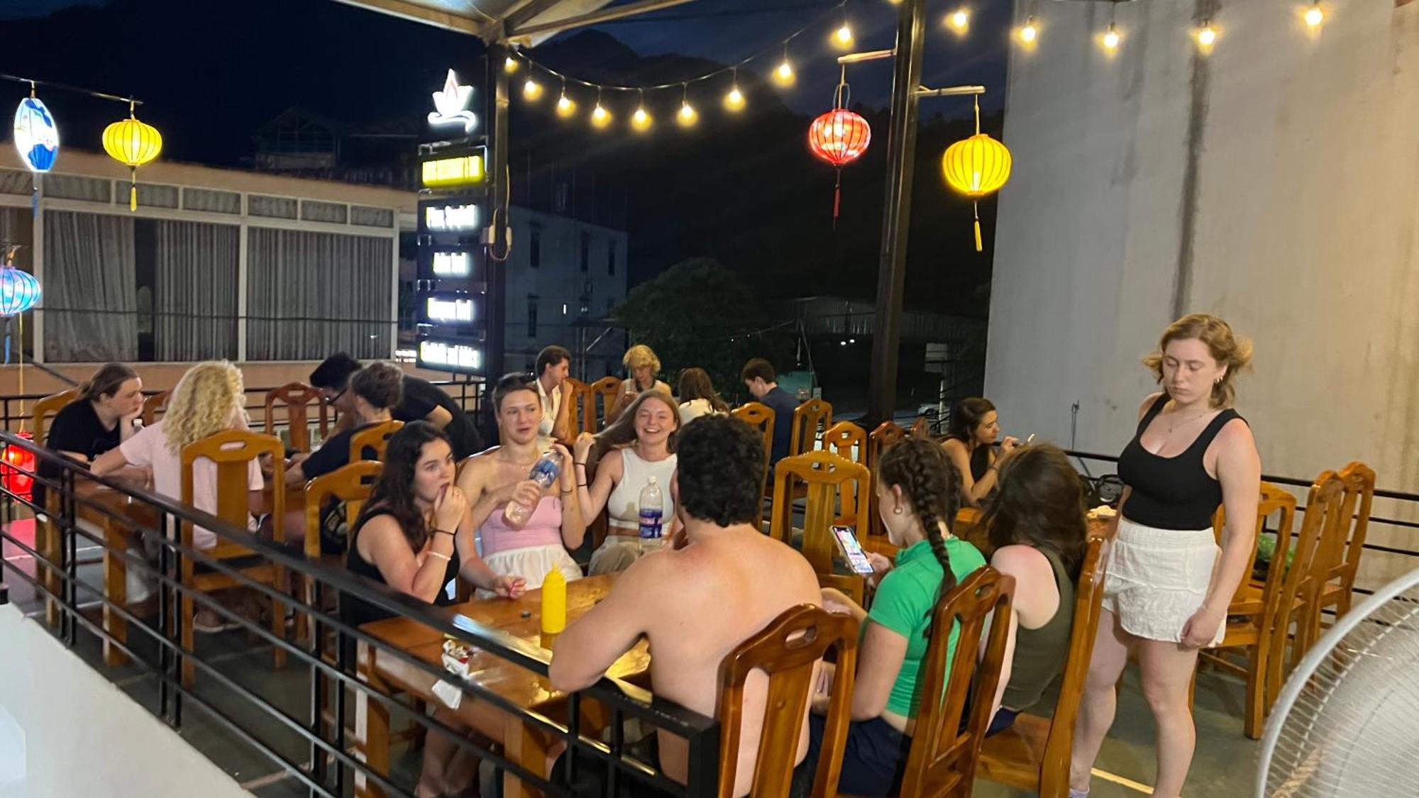 Ha Giang Lotus Hostel Motorbikes Tours 外观 照片