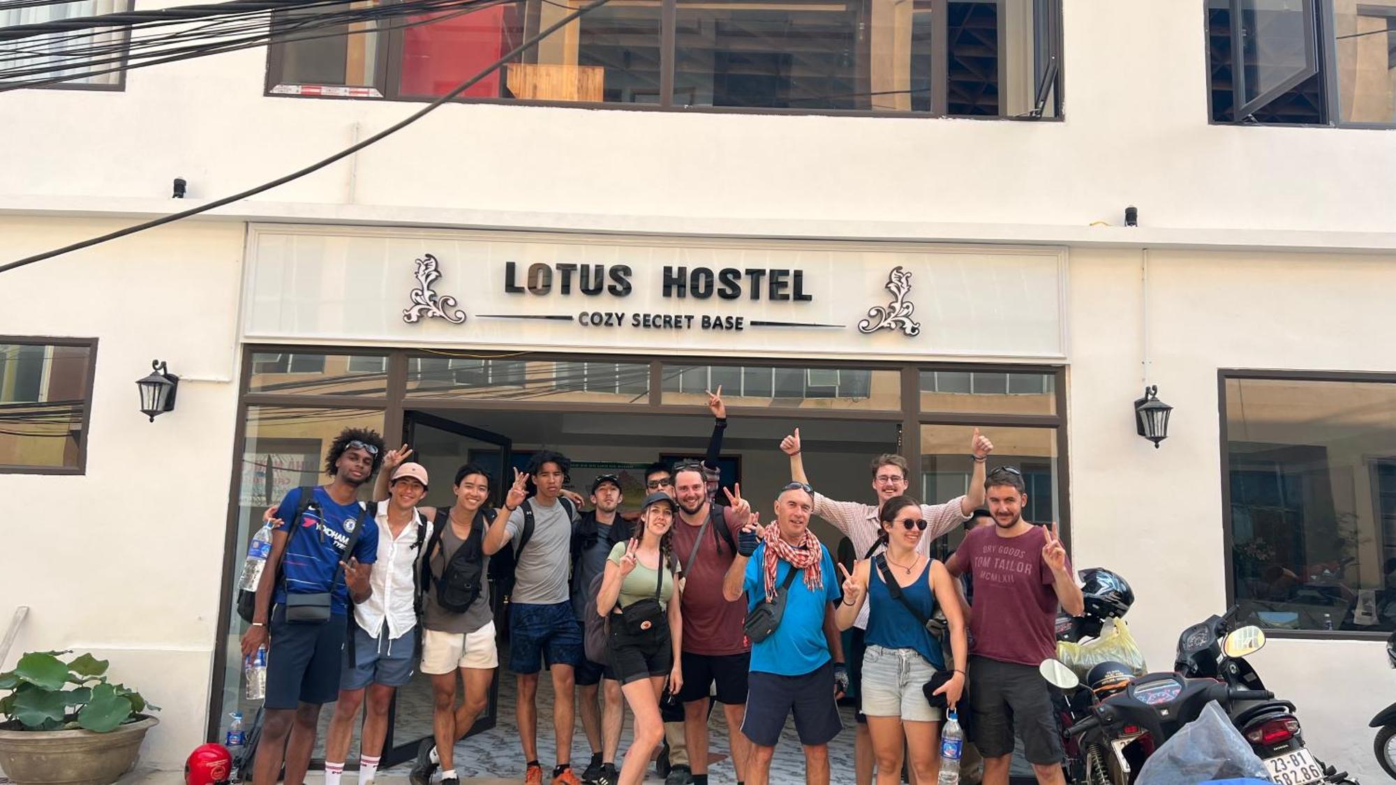 Ha Giang Lotus Hostel Motorbikes Tours 外观 照片